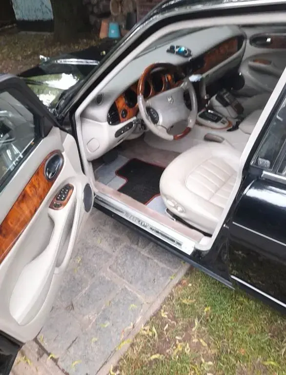 Gebraucht Jaguar XJ8 237 PS (174 kW) 1998 Schwarz Limousine