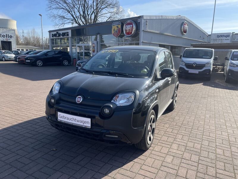 Schwarz Gebraucht 2023 Fiat Panda Cross Cross Kleinwagen | 11.990 € (Guter Preis) - Bild 1/4