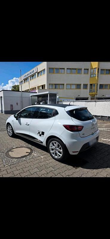 Gebraucht Renault Clio IV 75 PS (55 kW) 2018 Weiß Kleinwagen