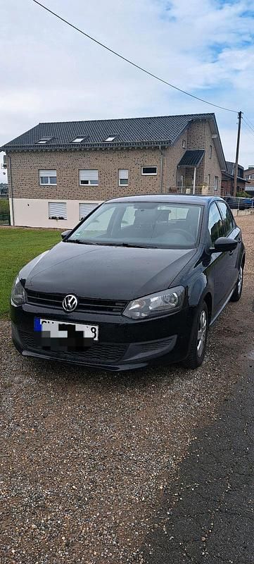 Schwarz Gebraucht 2011 VW Polo Limousine | 5.799 € (Fairer Preis) - Bild 1/4
