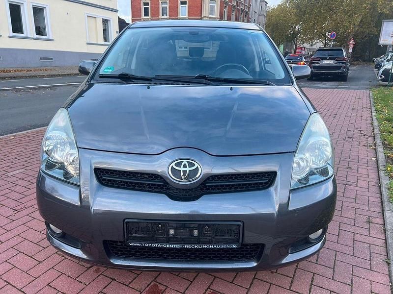 Gebraucht Toyota Corolla Verso 177 PS (130 kW) 2008 Grau Van / Kleinbus