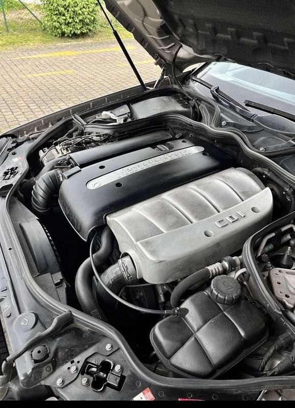 Gebraucht Mercedes E220 Avantgarde 150 PS (110 kW) 2002 Limousine