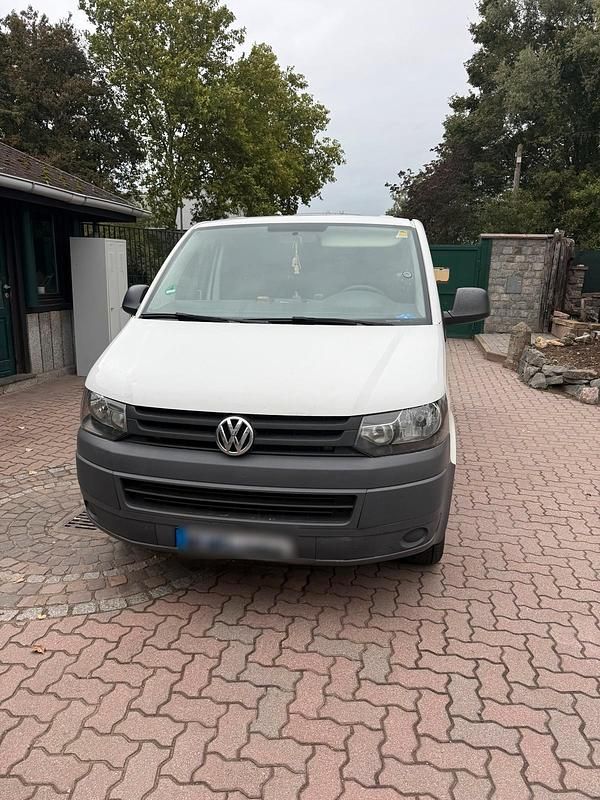 Weiß Gebraucht 2013 VW T5 Van | 6.499 € (Fairer Preis) - Bild 1/4