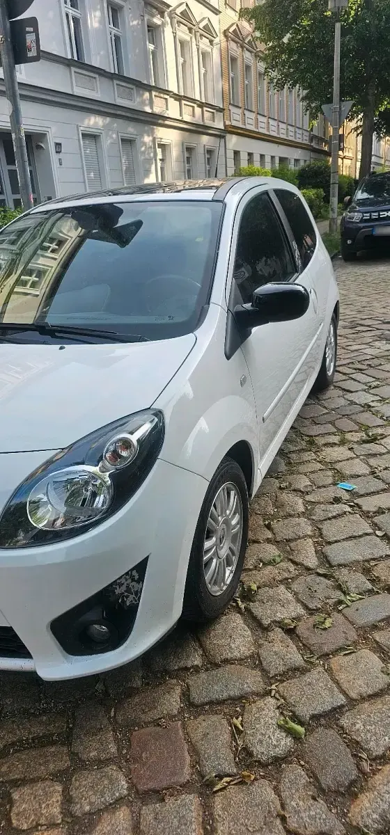 Gebraucht Renault Twingo Night&Day 75 PS (55 kW) 2010 Weiß Kleinwagen