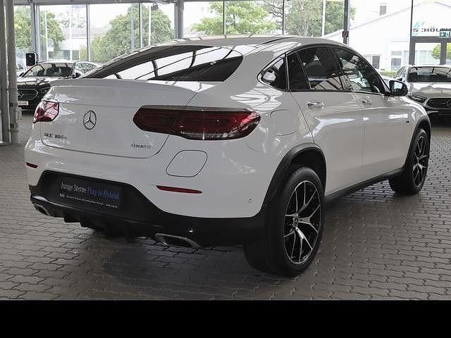 Gebraucht 2021 Mercedes GLC300e | 52.971 € - Bild 1/4
