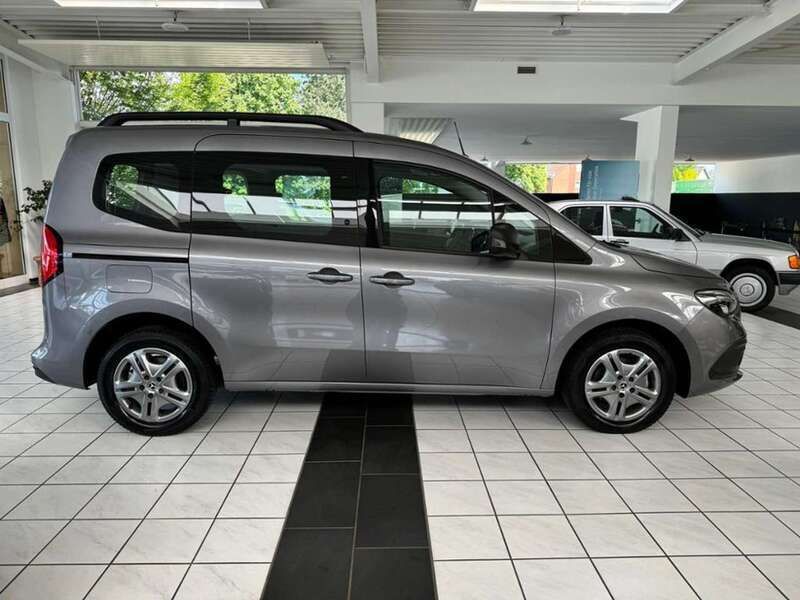 Gebraucht Mercedes Citan 113 131 PS (96 kW) 2023 Chromitgrau metallic Kombi