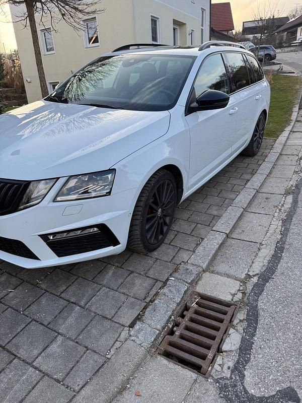 Second-hand Skoda Octavia RS 230 CP (169 kW) 2018 Alb Break