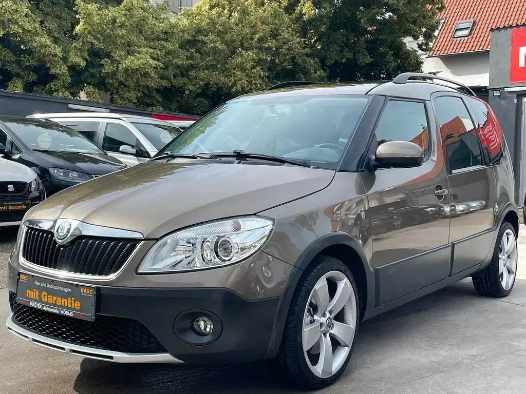 Gebraucht Skoda Roomster Scout Plus Edition 105 PS (77 kW) 2012 Braun Kombi