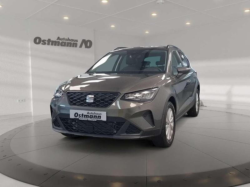 Kliffgrau Gebraucht 2025 Seat Arona SUV | 29.987 € - Bild 1/4