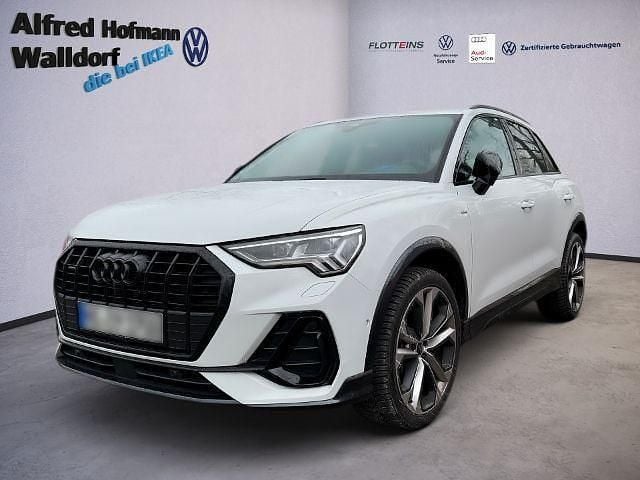 Gletscherweiß metallic Gebraucht 2023 Audi Q3 Sport SUV | 46.729 € - Bild 1/4