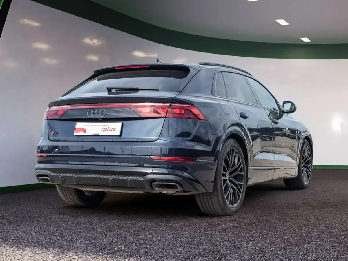 Gebraucht Audi Q8 S-Line 286 PS (210 kW) 2024 Waitomoblau metallic SUV