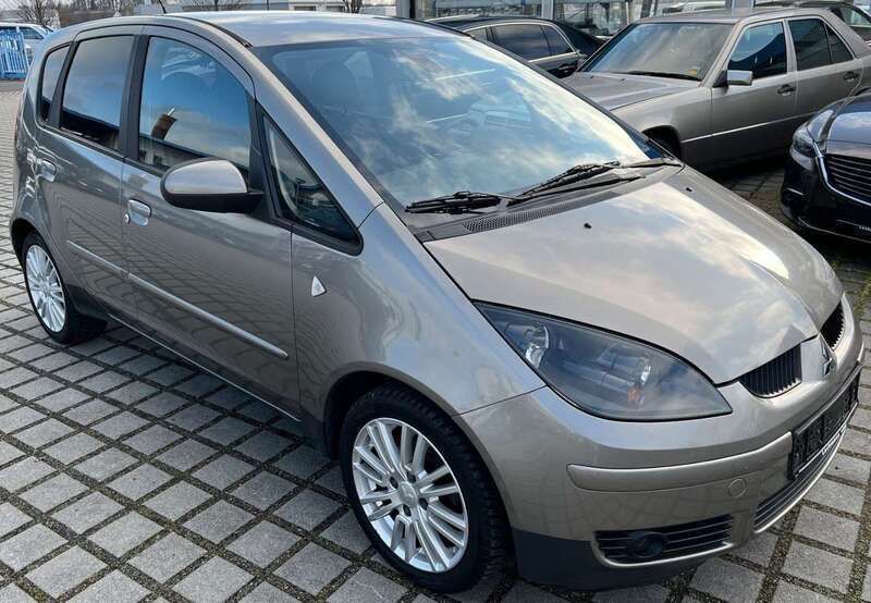 Grau Gebraucht 2008 Mitsubishi Colt Kleinwagen | 2.299 € (Fairer Preis) - Bild 1/4