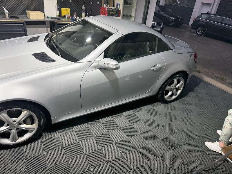 Gebraucht Mercedes SLK350 272 PS (200 kW) 2005 Grau Cabrio