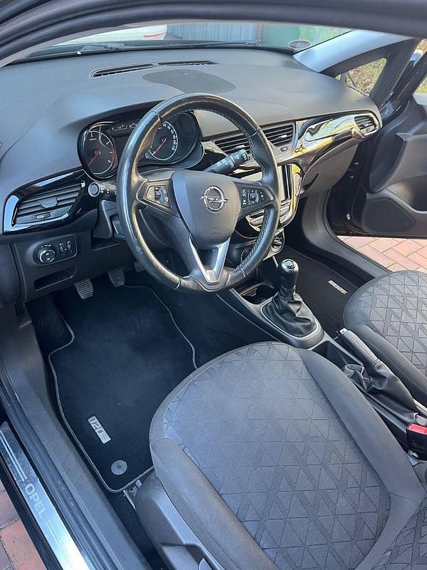 Gebraucht Opel Corsa 90 PS (66 kW) 2019 Schwarz Kleinwagen