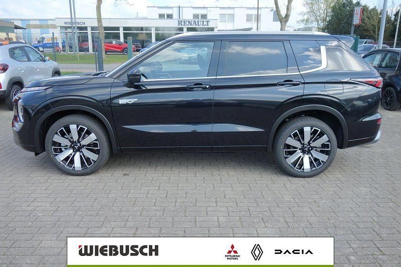 Schwarz Neu 2025 Mitsubishi Outlander P-HEV Top SUV | 55.490 € (Etwas zu teuer) - Bild 1/4