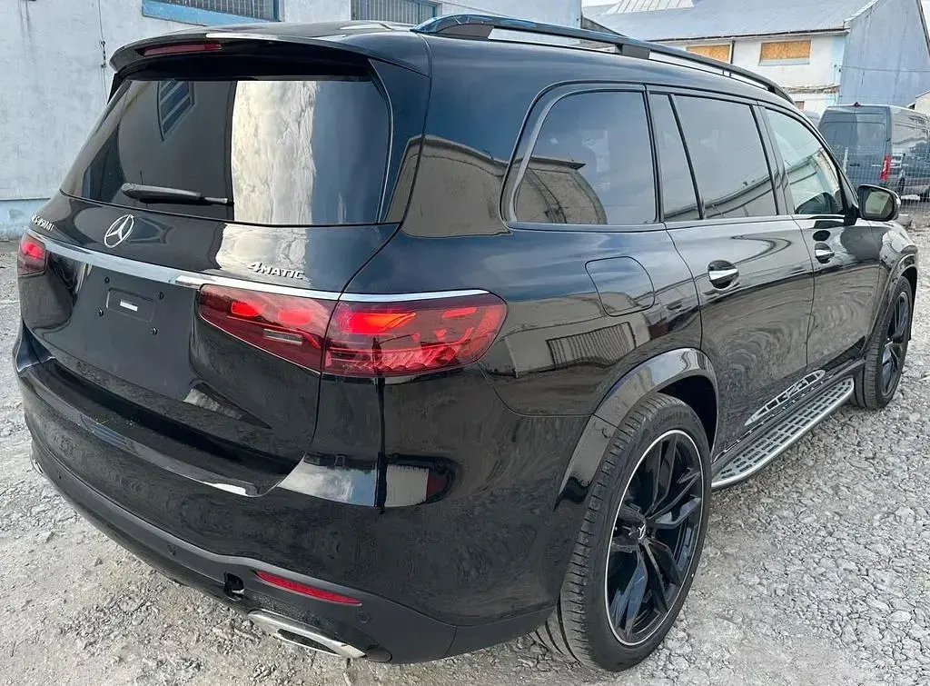 Neu Mercedes GLS450 367 PS (269 kW) 2026 Schwarz SUV