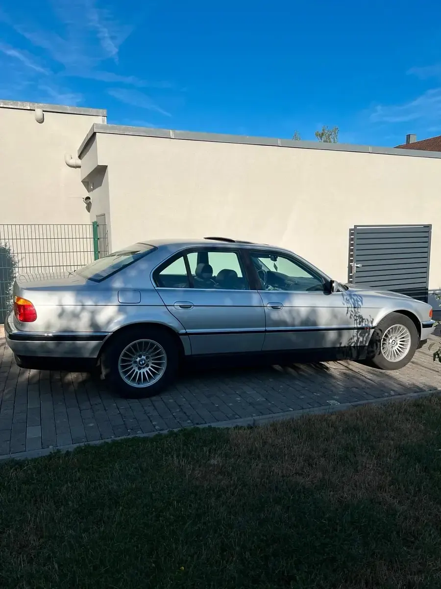 Gebraucht BMW 728 193 PS (141 kW) 1998 Limousine