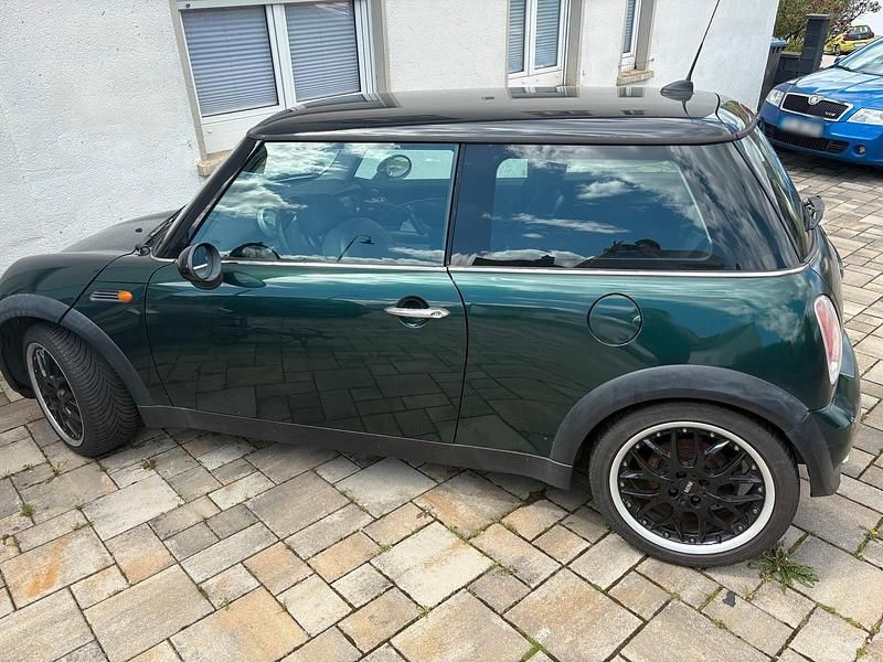 Second-hand Mini Cooper 116 CP (85 kW) 2004 Verde Hatchback