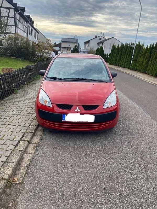 Rot Gebraucht 2006 Mitsubishi Colt Limousine | 3.490 € (Teuer) - Bild 1/4