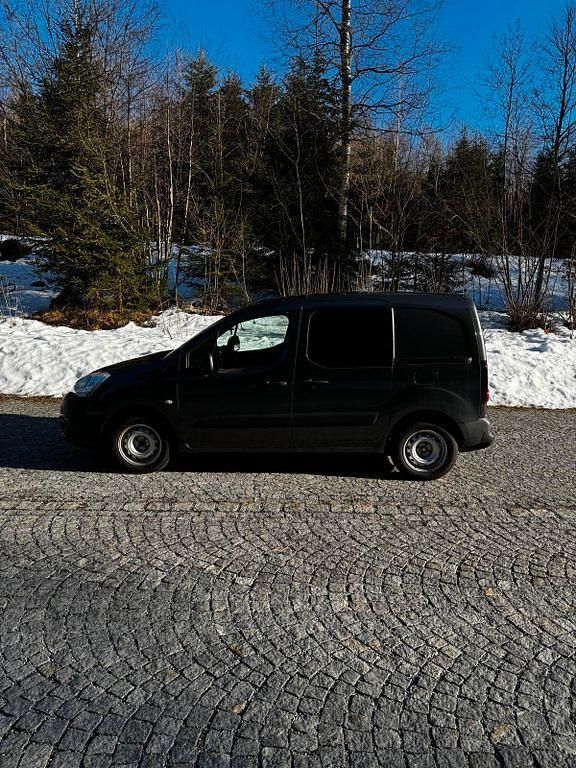 Gebraucht Citroën Berlingo SELECTION 99 PS (72 kW) 2016 Schwarz Van / Kleinbus
