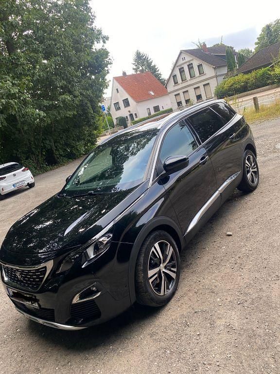 Schwarz Gebraucht 2017 Peugeot 5008 Allure Van / Kleinbus | 17.500 € (Fairer Preis) - Bild 1/4