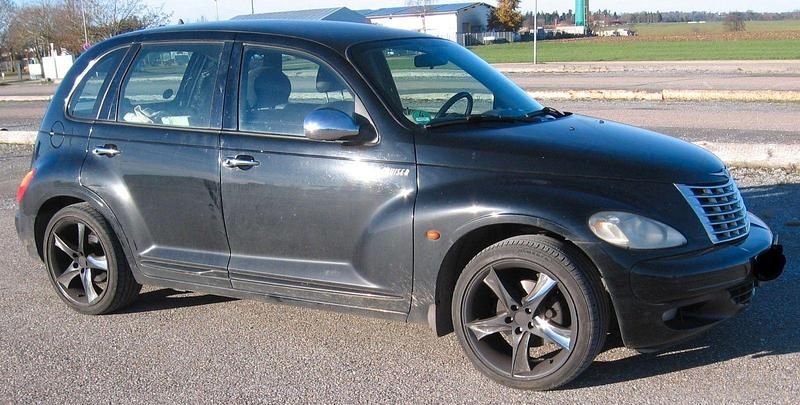 Schwarz Gebraucht 2005 Chrysler PT Cruiser Van / Kleinbus | 999 € - Bild 1/4