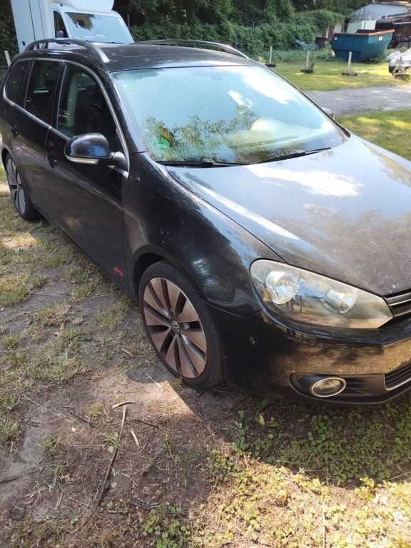 Schwarz Gebraucht 2010 VW Golf VI Highline Kombi | 3.750 € (Superpreis) - Bild 1/4