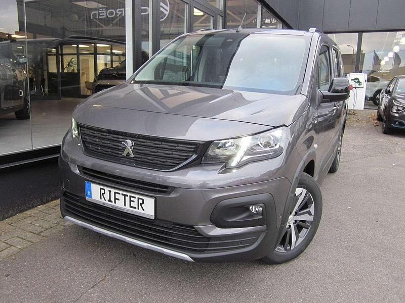 Met. platinium grau Gebraucht 2025 Peugeot e-Rifter GT Van / Kleinbus | 29.990 € (Fairer Preis) - Bild 1/4