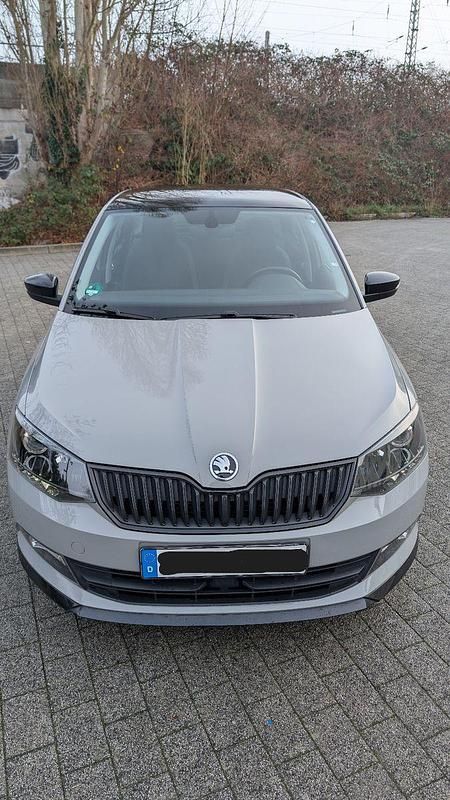 Grau Gebraucht 2018 Skoda Fabia Monte Carlo Kleinwagen | 13.500 € (Etwas zu teuer) - Bild 1/4