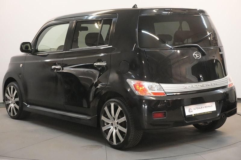 Gebraucht Daihatsu Materia 103 PS (75 kW) 2007 Schwarz Van / Kleinbus