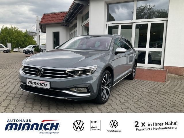 Grau Gebraucht 2022 VW Passat Alltrack Kombi | 32.899 € (Etwas zu teuer) - Bild 1/4