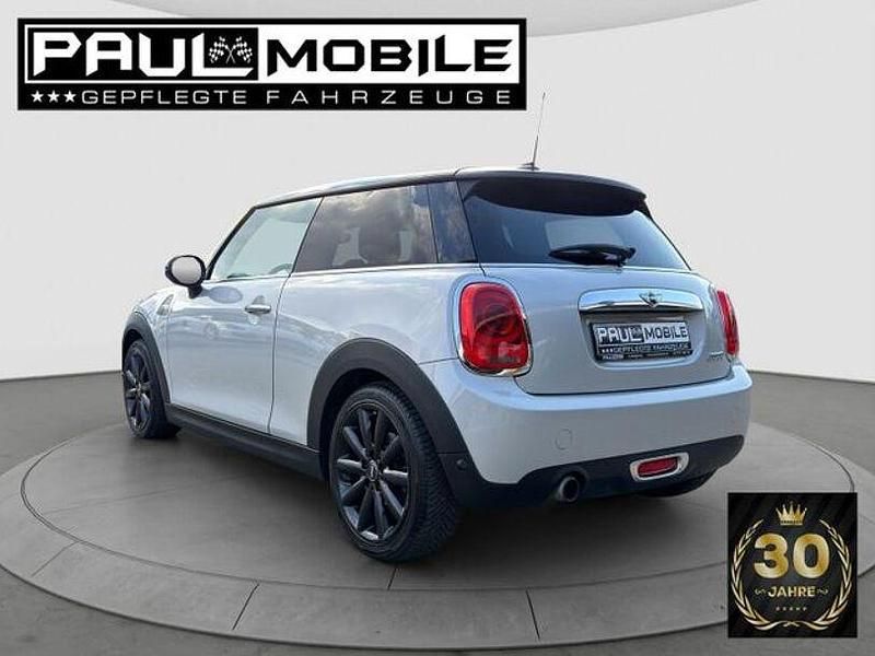 Gebraucht Mini Cooper 136 PS (100 kW) 2017 White silver metallic Kleinwagen