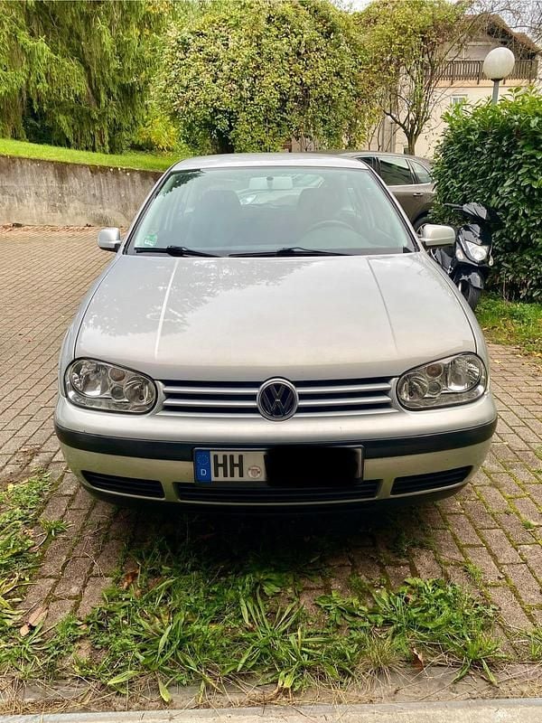 Silber Gebraucht 2000 VW Golf IV Kleinwagen | 2.450 € (Fairer Preis) - Bild 1/4