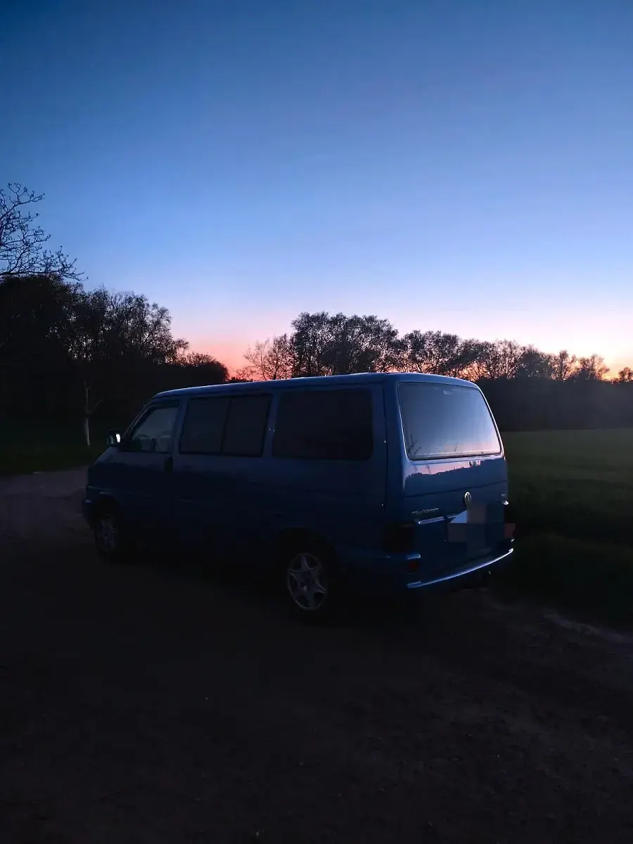 Gebraucht VW T4 102 PS (75 kW) 2002 Blau Van
