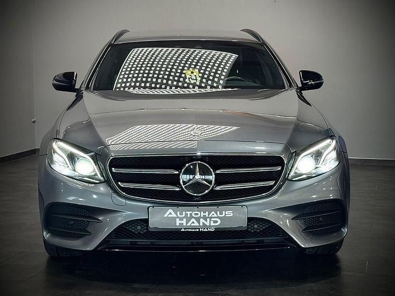 Gebraucht Mercedes E300 AMG line 306 PS (225 kW) 2020 Grau Limousine