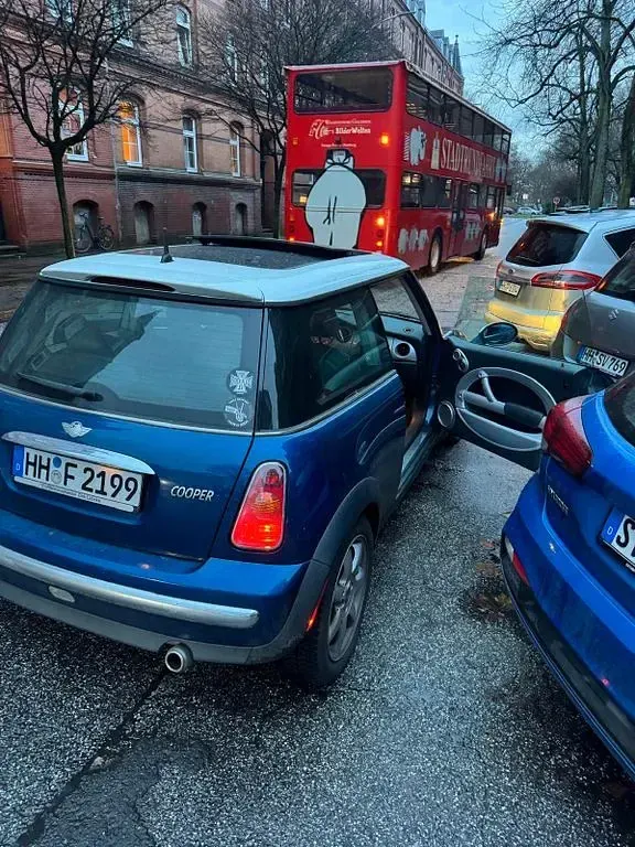 Używany Mini Cooper 116 KM (85 kW) 2003 Niebieski Hatchback