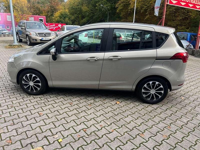 Gebraucht Ford B-MAX Trend 125 PS (91 kW) 2013 Tectonic silver Van / Kleinbus