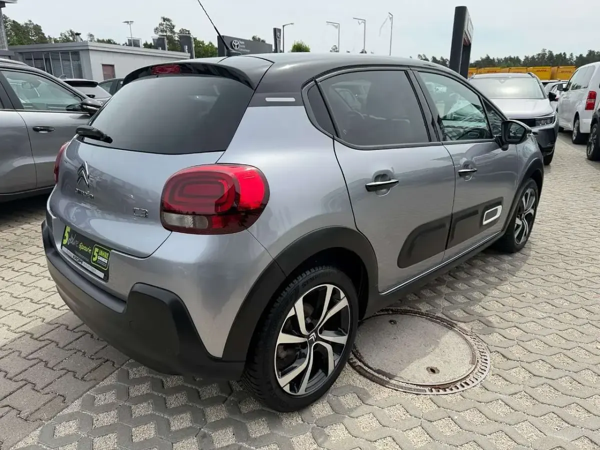 Gebraucht Citroën C3 PureTech 110 PS (80 kW) 2024 Artense grau metallic Limousine