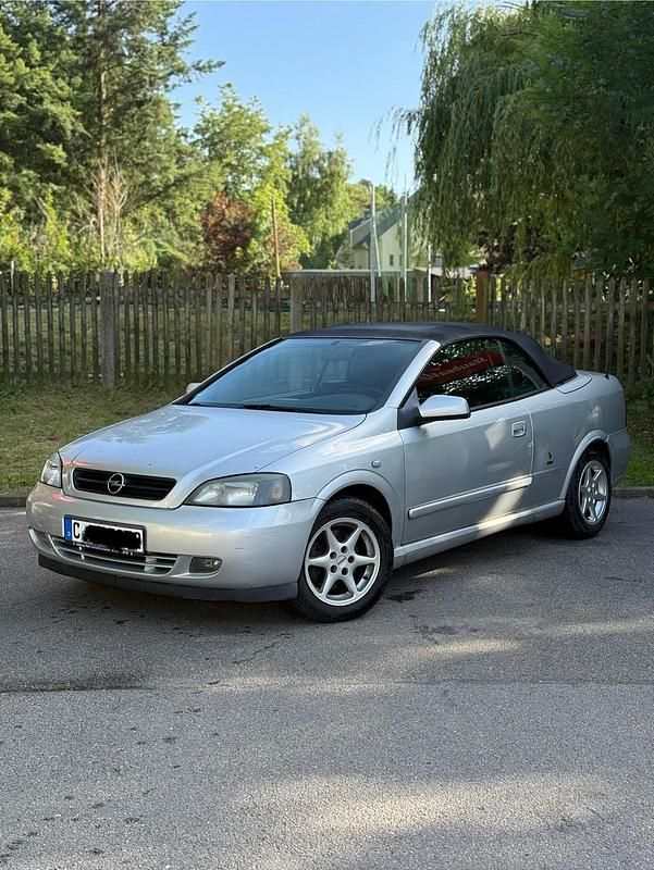Gebraucht Opel Astra Cabriolet 128 PS (94 kW) 2003 Silber Cabrio