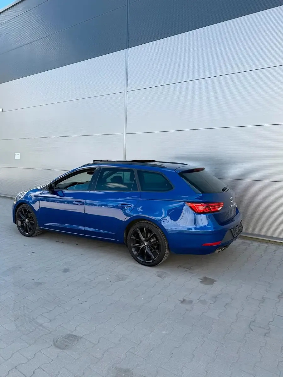 Usata Seat Leon FR 150 CV (110 kW) 2020 Blu Station wagon