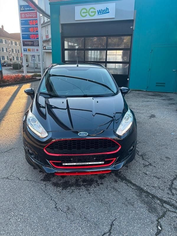 Gebraucht Ford Fiesta ST-Line 140 PS (102 kW) 2015 Schwarz Kleinwagen