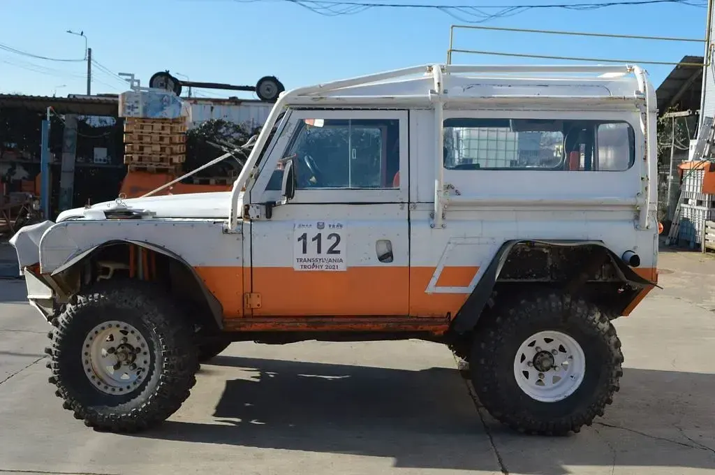 Gebraucht Land Rover Defender 122 PS (89 kW) 2001 Weiß SUV