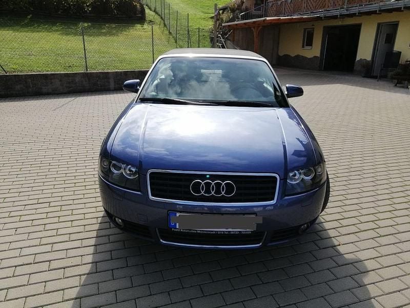 Gebraucht Audi Cabriolet 163 PS (119 kW) 2004 Violet Cabrio