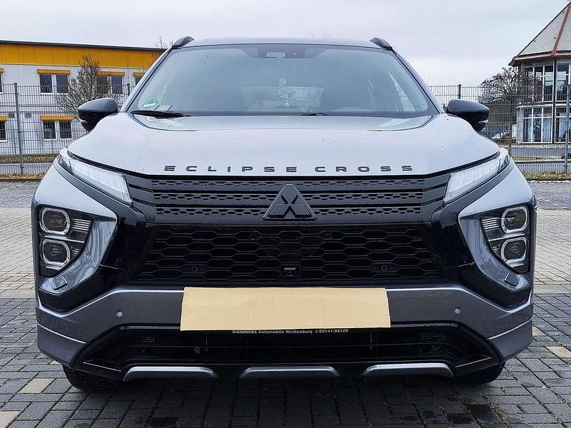 Silber Gebraucht 2022 Mitsubishi Eclipse Cross Select SUV | 27.000 € (Teuer) - Bild 1/4
