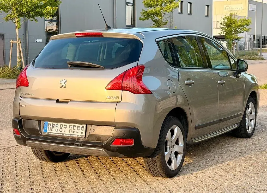 Gebraucht Peugeot 3008 Platinum 109 PS (80 kW) 2010 Grau Kombi