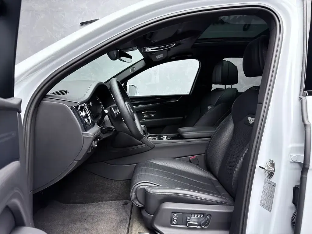 Gebraucht Bentley Bentayga 551 PS (405 kW) 2024 Ice SUV