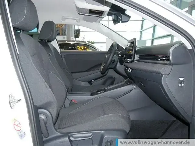 Gebraucht VW T-Roc Cabriolet Life 150 PS (110 kW) 2026 Weiß SUV