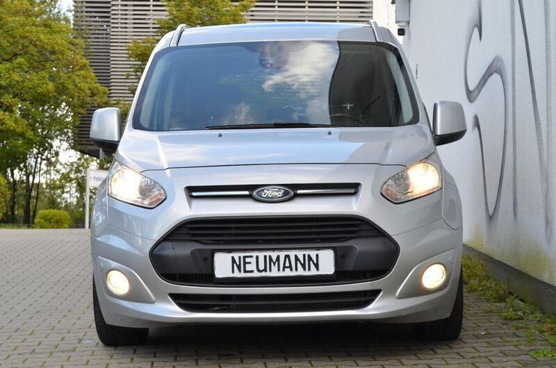 Gebraucht Ford Tourneo Connect Titanium 120 PS (88 kW) 2016 Silber Van / Kleinbus