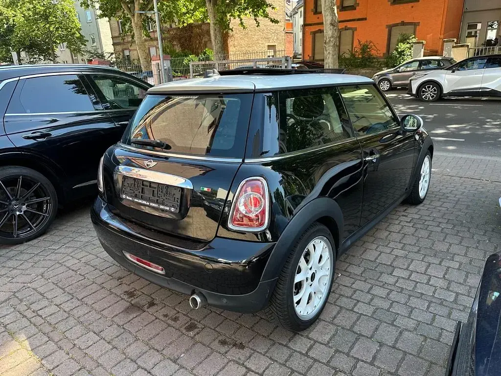 Gebraucht Mini Cooper D 111 PS (81 kW) 2014 Schwarz Kleinwagen