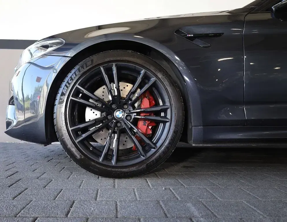 Używany BMW M5 Performance 608 KM (447 kW) 2018 Szary Sedan/Limuzyna